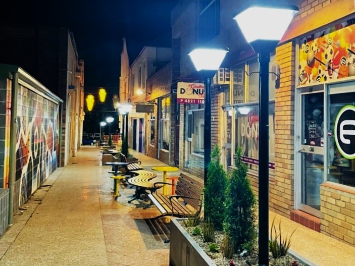 solar laneway lighting