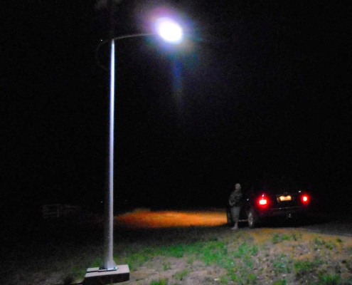wind-solar-light-1 hybrid wind / solar street light
